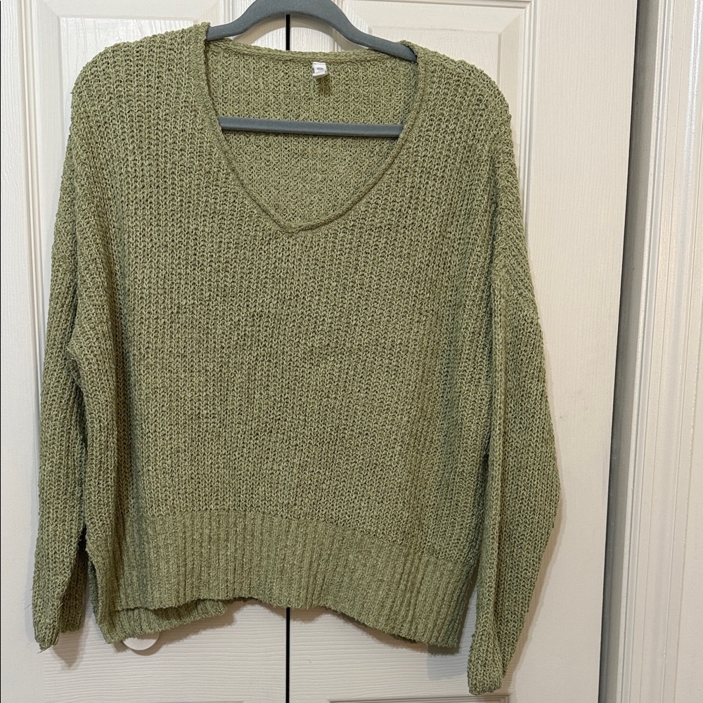 Wishlist Sage V-Neck Sweater